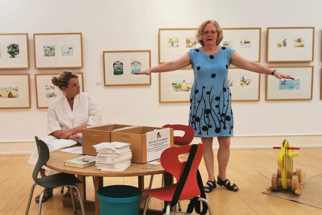 20250702 Foerderverein Bilderbuchmuseum Mitglieder Treffen Ausstellung Janosch Remise Burg Wissem Liesen